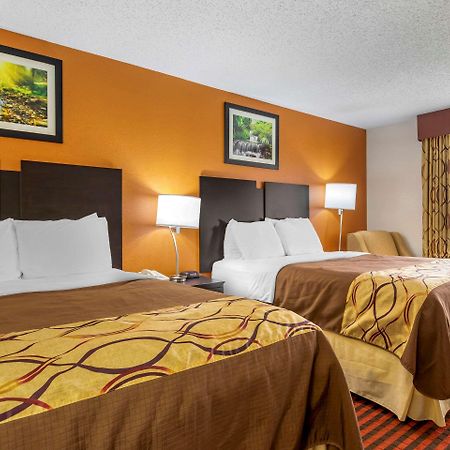 Rodeway Inn Coopersville Экстерьер фото