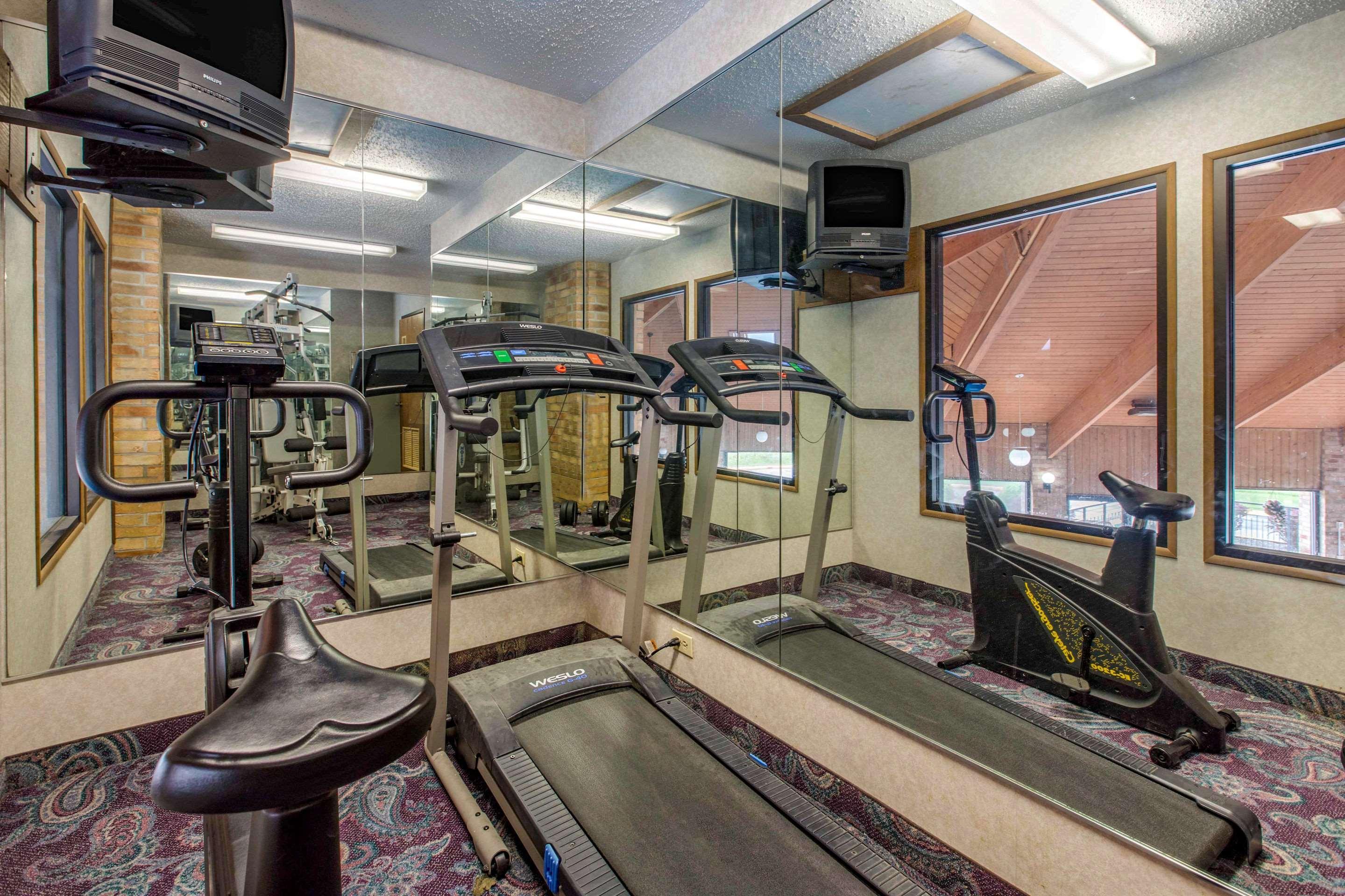 Rodeway Inn Coopersville Экстерьер фото