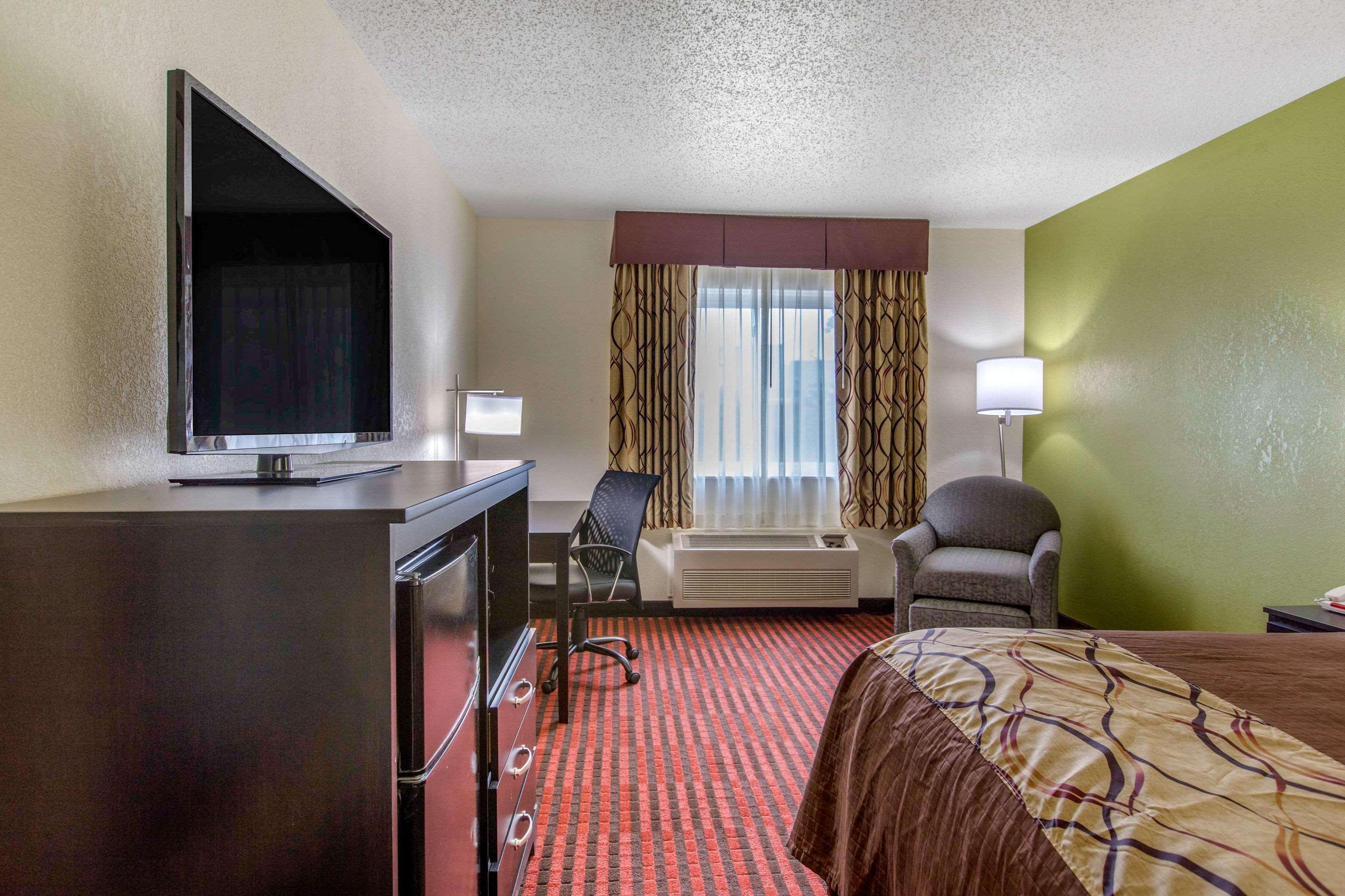 Rodeway Inn Coopersville Экстерьер фото